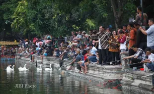 WALIKOTA SOLO MEMANCING