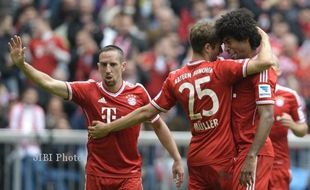 BAYERN MUNICH VS AUGSBURG : Menang 2-0, Die Roten Pecahkan Rekor 37 Tak Terkalahkan