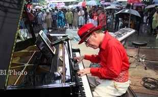 NGAYOGJAZZ 2013 : Jazz Masuk Desa, Jalan dan Panggung Serba Ngejazz