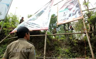 PEMILU 2014 : Penertiban Atribut Kampanye di Bantul Lambat