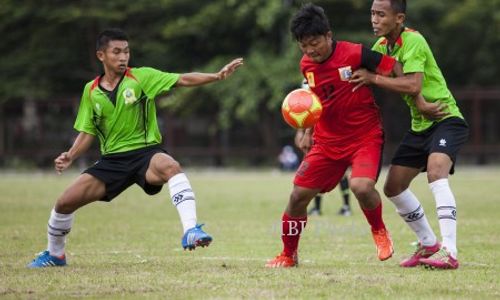 POMNAS 2013 : Rebut Emas Sepak Bola, DKI Sempurnakan Gelar Juara Umum