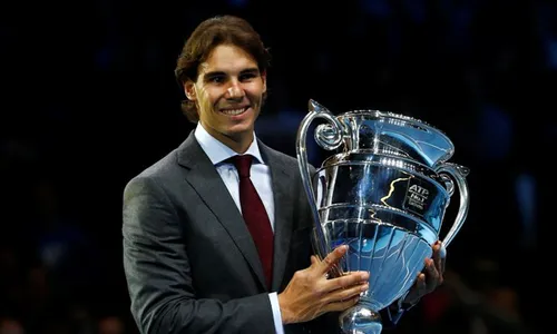 PENGHARGAAN ATLET: Nadal Terima Legenda Award dari Marca