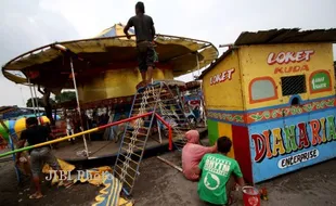 Besok Dibuka, Hari Ini Pengisi Stan Pasar Malam Sekaten Belum Pasti