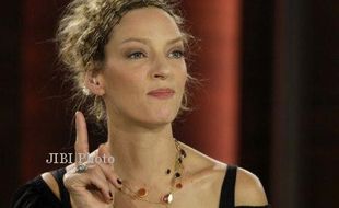 UMA THURMAN Ternyata Seorang Interisti