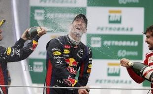 GP F1 BRAZIL : Vettel Tutup Musim Balapan 2013 dengan Kemenangan