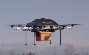 PESAWAT TANPA AWAK : Hebat, Amazon Bakal Kirimkan Barang Pakai Helikopter Robot!