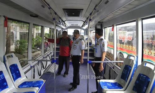 FASILITAS DIFABEL : Walah, Bus Difabel Kok Tidak Ramah Difabel