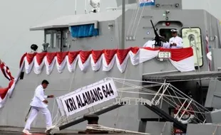 FOTO ALUTISTA TNI AL : KRI Alamang 644 Diresmikan