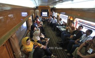 FOTO FIELD TRIP : KERETA WISATA DAN KA LOGISTIK