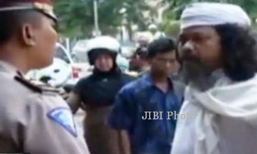 Polisi akan Pidanakan Pria Beserban yang Memaki Polisi