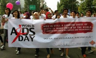 MAHASISWA ITENAS PERINGATI HARI AIDS