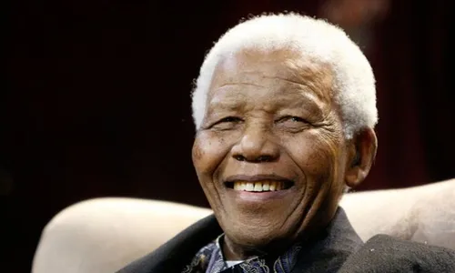 NELSON MANDELA TUTUP USIA : Mandela Ternyata Penggila Mobil