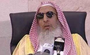 FATWA KONTROVERSIAL : Mufti Agung Arab Keluarkan Fatwa “Haram” Twitter