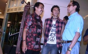 KONSER SLANK : Slank Beri Penghormatan Imanez di Peringatan HUT Ke-30