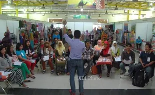 SOLO HIJAB FESTIVAL : 1.000 Busana Muslimah Dihimpun dari Solo untuk Papua