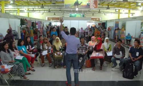 SOLO HIJAB FESTIVAL : 1.000 Busana Muslimah Dihimpun dari Solo untuk Papua