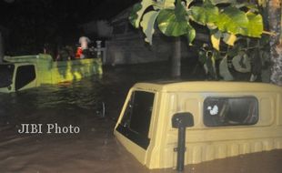 BANJIR DI GUNUNGKIDUL : Belajar Dari Pengalaman, Warga di Sungai Besole Waspadai Banjir