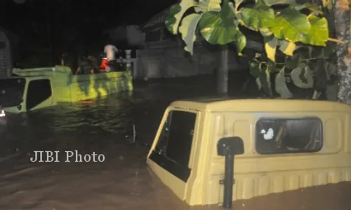 BANJIR DI GUNUNGKIDUL : Warga Dievakuasi