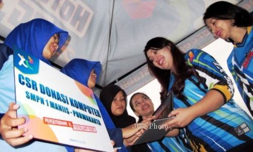 XL BAGIKAN KOMPUTER BANTUAN KE SMP