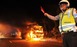 Sugeng Rahayu Dibakar Massa, 5 Warga Ditangkap Polisi