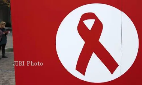 HIV AIDS : Mengapa Pengidap HIV/AIDS Mayoritas Ibu Rumah Tangga?