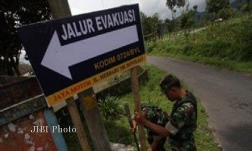 BENCANA ALAM KLATEN : Pembangunan Jalur Evakuasi Merapi Dikebut