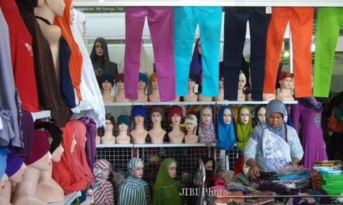 FOTO SOLO HIJAB FESTIVAL : Memilih Jilbab