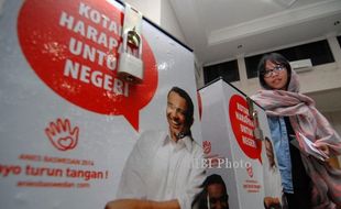 FOTO KOTAK HARAPAN : Memasukan Harapan