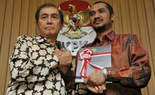 FOTO BPK : BPK Serahkan Audit Century