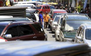 SOLO MACET : Malam Tahun Baru, Hari Ini 2 Juta Kendaraan Masuk Solo