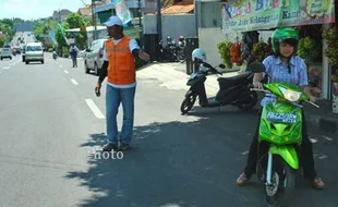 Karangtaruna di Gunungkidul Manfaatkan Parkir Untuk Bangun Kampung