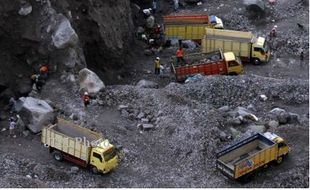 Tebing Merapi Longsor, Penambang Pasir Tewas