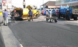 INFRASTRUKTUR JALAN : Jalan Jalur Selatan Diperlebar Untuk Sambut Pemudik