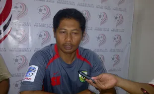 BURSA PELATIH PERSIS : Mantan Arsitek Persegres Sasi Kirono Ikut Ramaikan Pemilihan