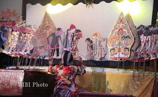 NATAL 2013 : GKJ Wonosari Rayakan Natal dengan Pagelaran Wayang Kulit