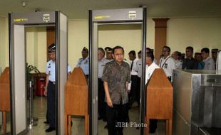 FOTO WAPRES : Wapres Meninjau Bandara Halim