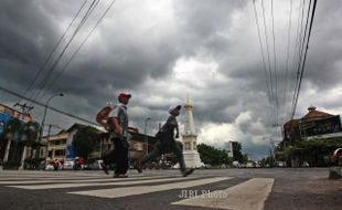 FOTO AWAN MENDUNG : Prospek Cuaca di Yogyakarta