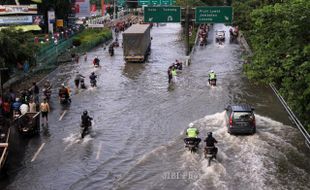 BANJIR ACEH : 2.370 Rumah Terendam, 7.000 KK Mengungsi