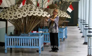 FOTO SEKATEN : Pembuatan Gunungan Estri 