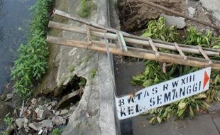 Gorong-Gorong Jembatan Kyai Mojo Pasar Kliwon Solo Ambrol