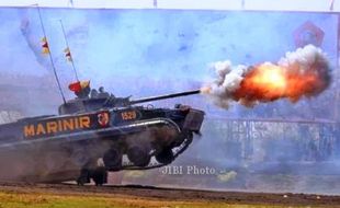 ALUTSISTA TNI : Marinir Terima 37 Tank Amfibi Rusia