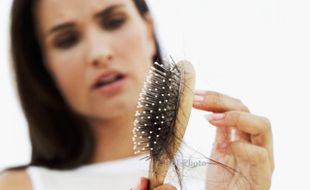 TIPS HIDUP SEHAT : Inilah Cara Mudah Mengatasi Rambut Rontok