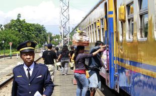 JEMBATAN COMAL AMBLES : Mulai Hari Ini , Rute KA Pekalongan Ekspres Sampai ke Pemalang