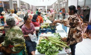 PENGELOLAAN PASAR SOLO : Giliran Pasar Gading Dipersoalkan Keraton Solo