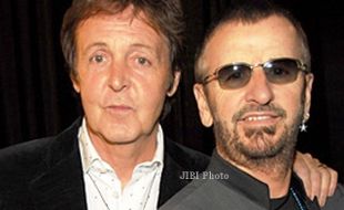 GRAMMY AWARD 2014 : The Beatles Diganjar Lifetime Achievement Award