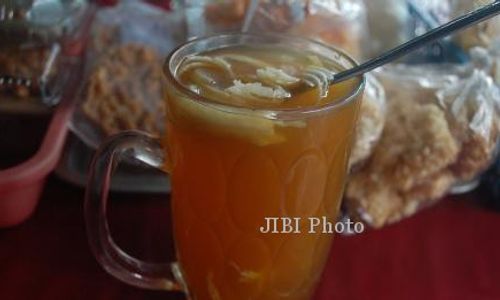 KULINER SOLO : Ini Bocoran Resep Rujak Degan ala Bu Wiji