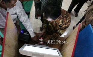 PILKADA SERENTAK 2015 : BPPT: Teknologi E-Voting Siap, KPU yang Belum Beri Restu