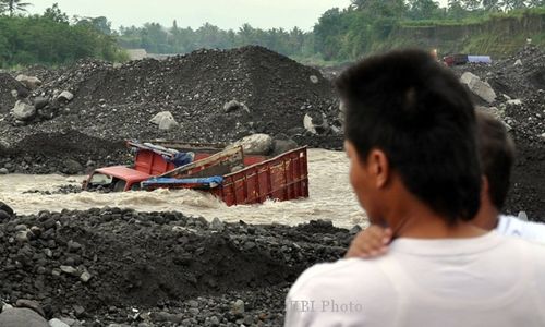 LAHAR MERAPI : Sopir Tak Bawa Alat Komunikasi