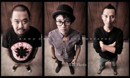 BAND INDIE LABEL : The Mesial Trio Segera Rilis Lagu Baru