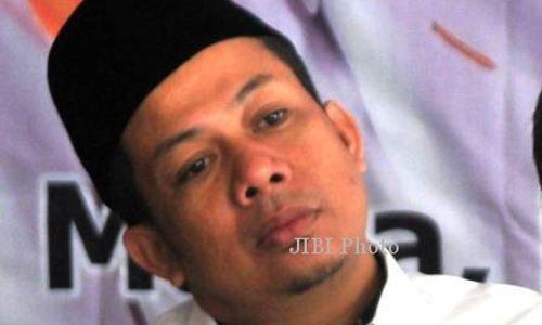 KAMPANYE PILPRES 2014 :  Berkicau "Sinting" di Twitter, Fahri Hamzah Bikin Kalangan Ponpes Marah